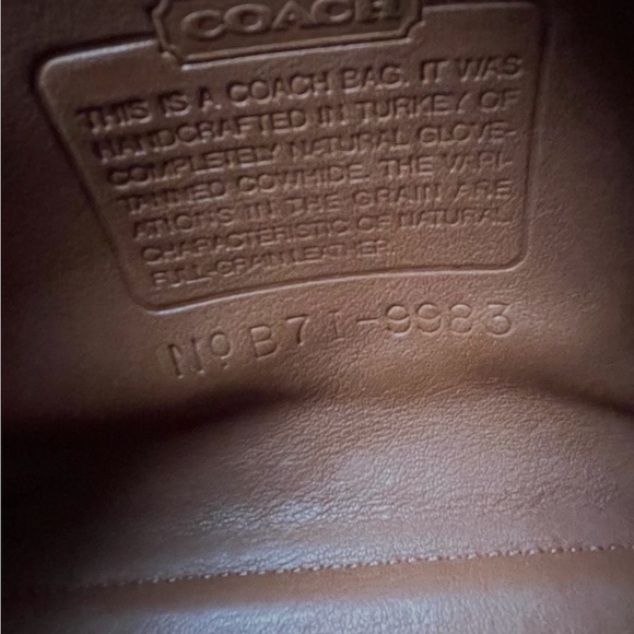 Vintage Coach Regina - Picture 13 of 16